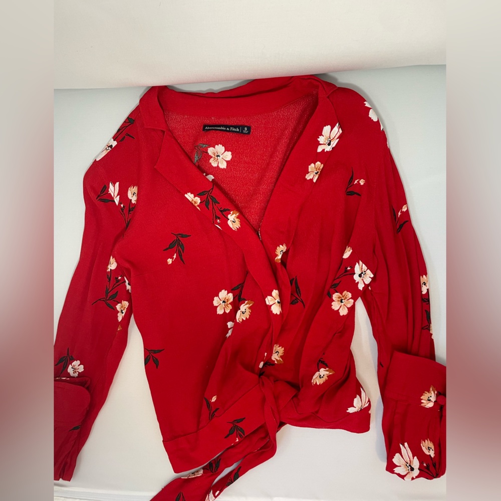 Abercrombie & Fitch Floral blouse size S